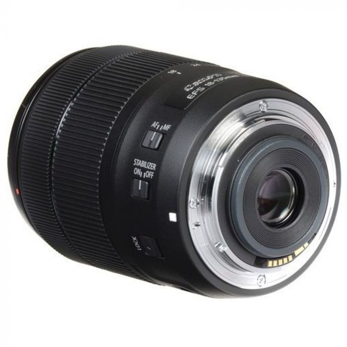 Canon EF-S 18-135mm f/3,5-5,6 IS Nano USM