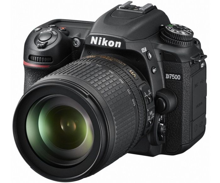Nikon D7500 kit (18-105mm) VR