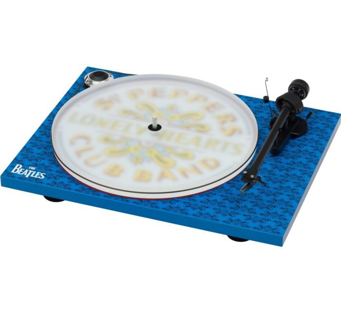 Pro-Ject Essential III OM10 Special Edition: Sgt. Pepper
