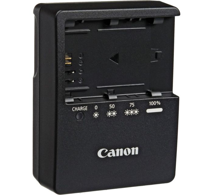 Зарядний пристрій Canon LC-E6E